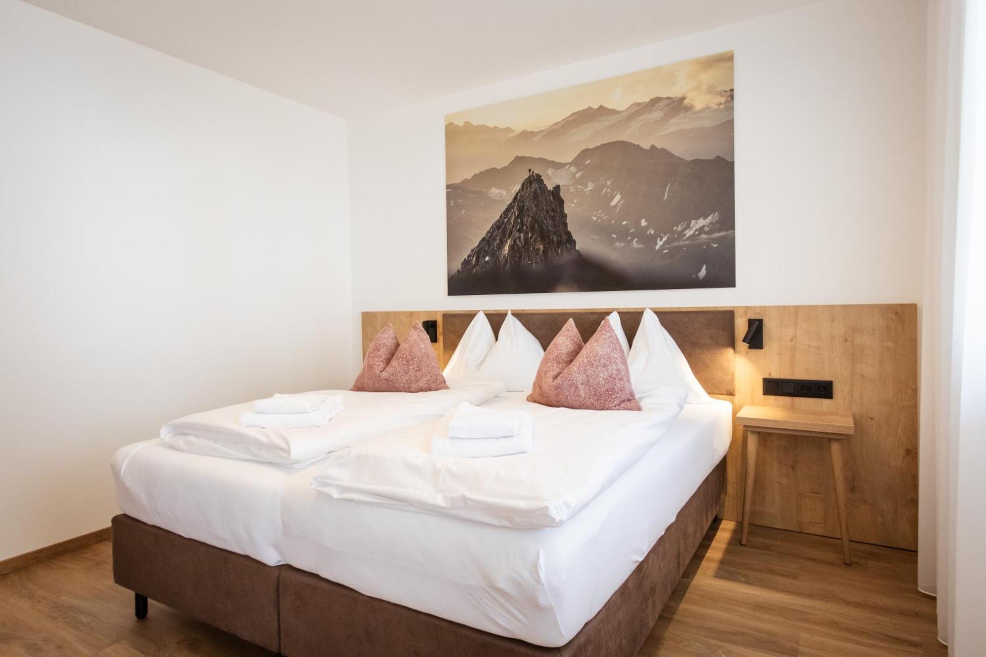 Alpenstolz Damuels Haus 1 - Stilvoll Urlauben In Den Bergen Apartment Bagian luar foto